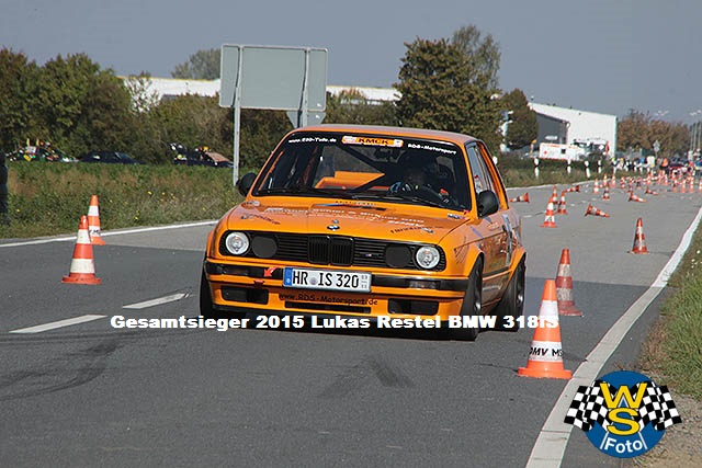 Der Gesamtsieger 2015 - Lukas Restel auf BMW 318iS