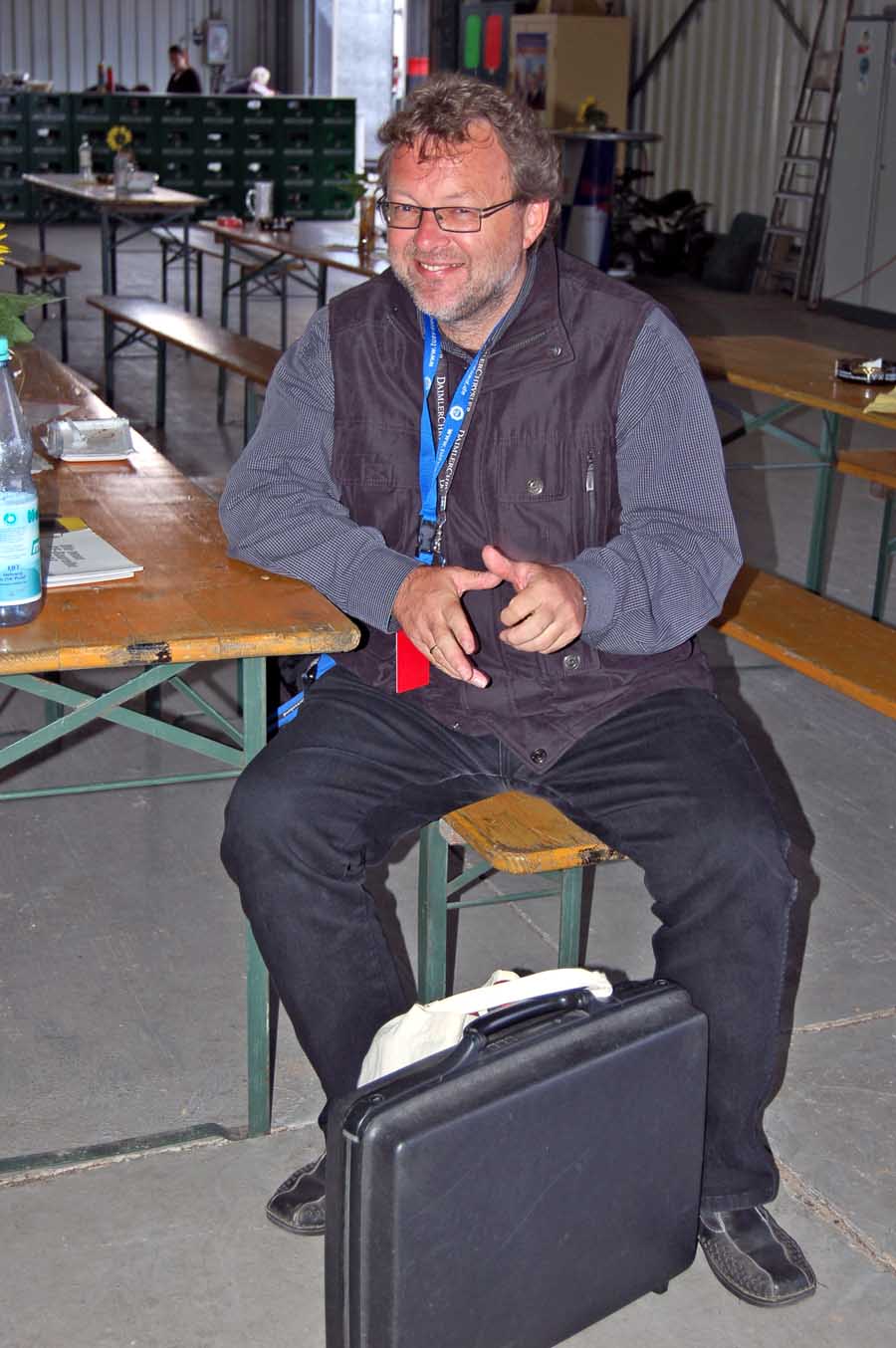 einer der tollen Streckensprecher - Hans Bauer. Müde, aber zufrieden, gelle ? :)